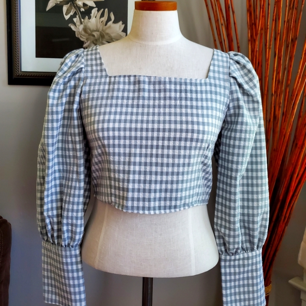 Fashion Nova Gingham Cropped top